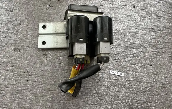 Nissan Patrol Y60 Central locking relay 2845006J00