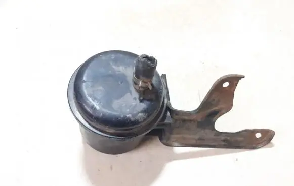 Vacuum air tank
