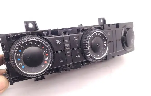 Mercedes-Benz Sprinter W906 Climate control unit A9069063000Z C9943008 5HB00901252