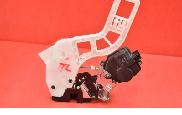 KIA Sportage Rear door lock