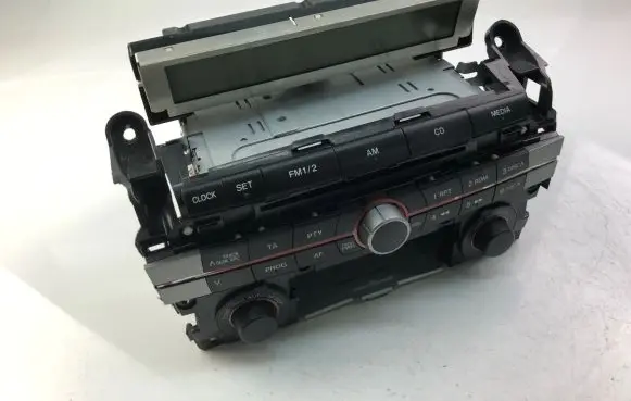 Mazda 3 I Radio/CD/DVD/GPS head unit 14794018
