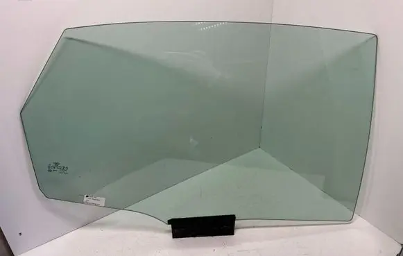 Rear door window glass