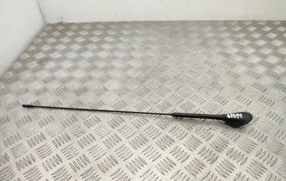 Ford B-MAX Aerial GPS antenna AV1T18828AA
