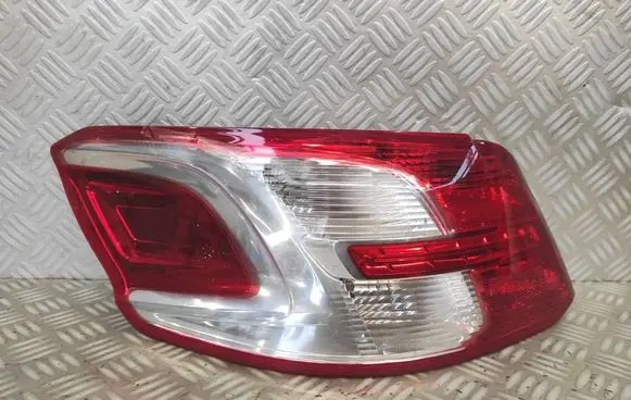 Peugeot 301 Rear/tail lights 0285800124