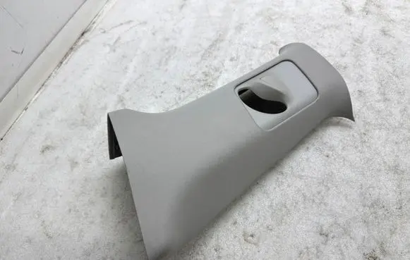 (B) pillar trim (bottom)