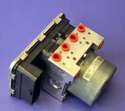 BMW 1 F40 ABS Pump 5A25FD3 5A25FD4 5A25FD301