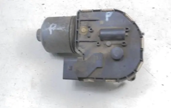 Seat Toledo III (5P) Front wiper linkage and motor 5P0955120B