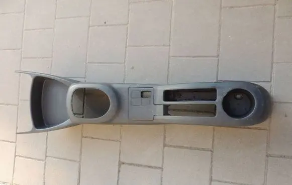 Toyota Yaris Center console 