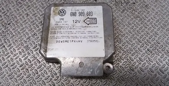 Volkswagen Transporter - Caravelle T4 Airbag control unit/module