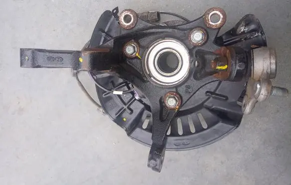 Hyundai Kona I Front wheel hub