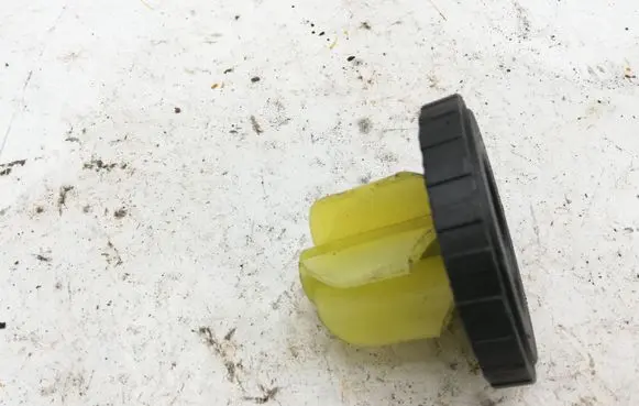 Volvo XC90 Fuel tank filler cap NOCODE