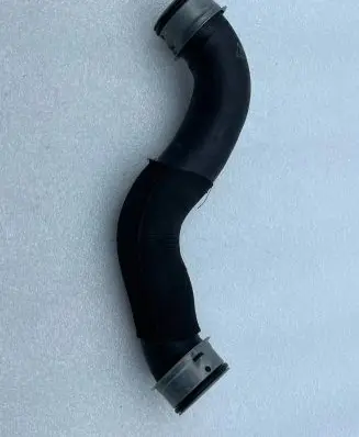 Mercedes-Benz E W212 Engine coolant pipe/hose A2125018282