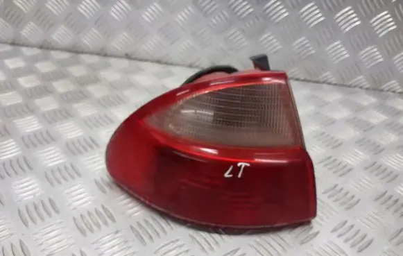 Toyota Avensis T220 Rear/tail lights set 