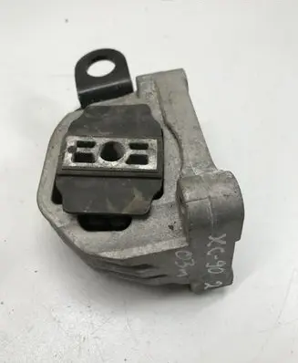Volvo XC90 Engine mount bracket 326D20