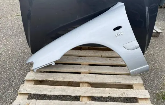 Mazda 626 Fender