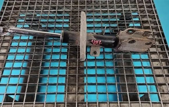 Peugeot 308 Front shock absorber/damper IMPRK1582260