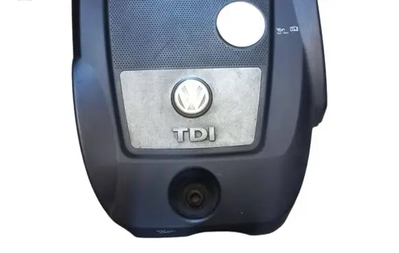 Volkswagen Golf IV Engine cover (trim) 038103925EL 038103925EP 038103925EK