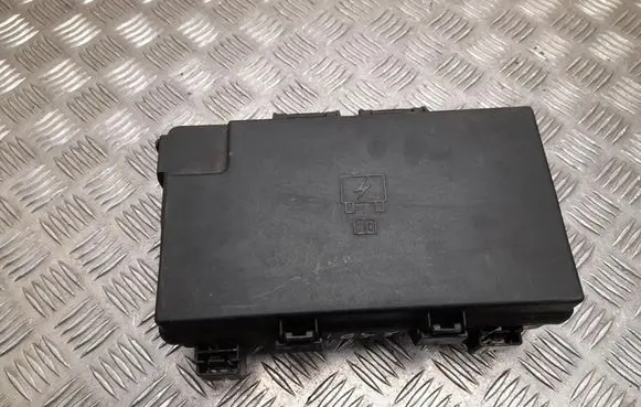 Jeep Grand Cherokee Fuse box set P68194607AE