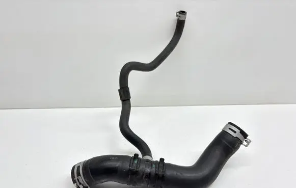 Nissan Juke I F15 Engine coolant pipe/hose 