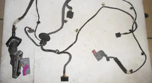 Opel Astra J Front door wiring loom 13436393