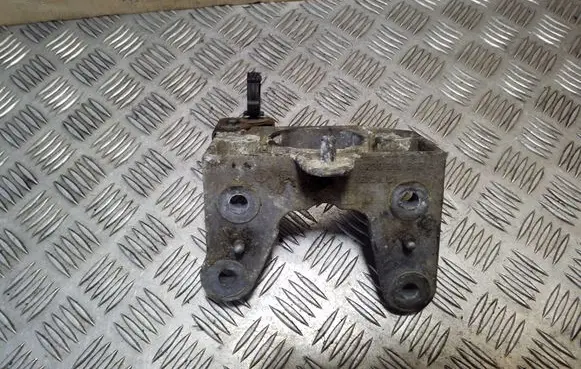 Renault Trafic II (X83) Gearbox mounting bracket 8200219372A