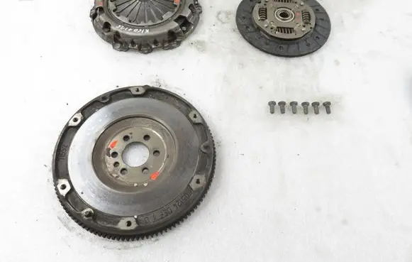 Peugeot 207 Flywheel 195255 195504