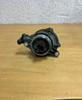 BMW 1 E81 E87 Vacuum pump 700437012 1166779123204