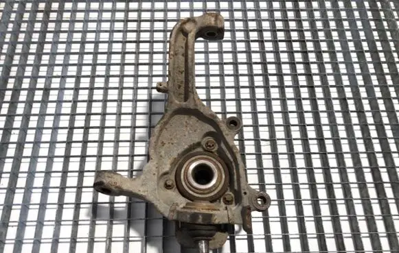 Jeep Cherokee III KJ Front wheel hub spindle knuckle 