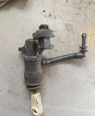 Audi A4 S4 B5 8D Clutch master cylinder 8e1721401