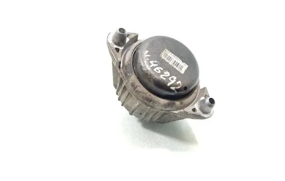 Mercedes-Benz E C207 W207 Engine mounting bracket A2042404717