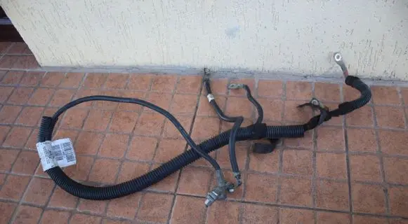 Opel Corsa D Positive cable (battery) 55556102