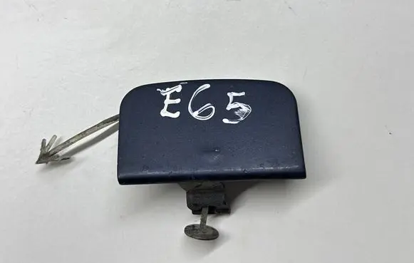 BMW 7 E65 E66 Front tow hook cap/cover 8223210