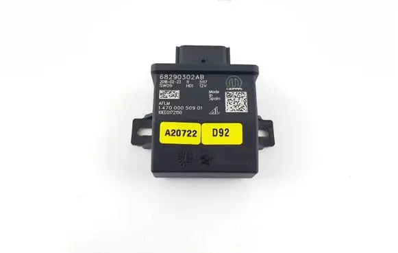 Jeep Cherokee Light module LCM 68290302AB 147000050901 10EEG172150