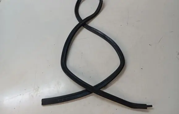 BMW 6 F12 F13 Trunk rubber seal (body) 7227802
