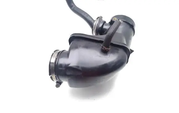 Mercedes-Benz GLA W156 Air intake hose/pipe A6510900609