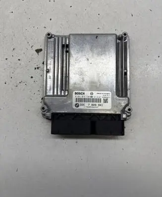 Engine ECU kit and lock set