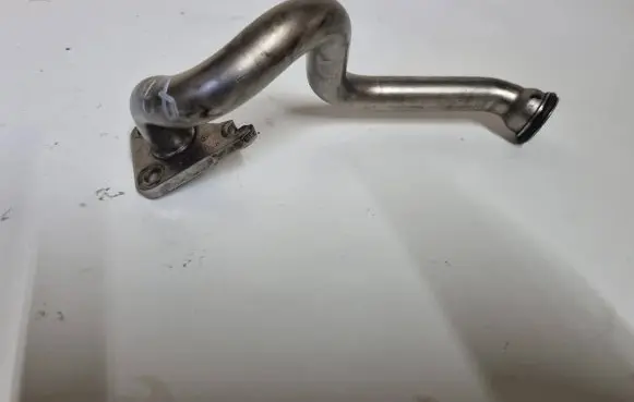 Mercedes-Benz E AMG W212 EGR valve line/pipe/hose A6421401608