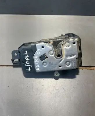 Opel Astra H Front door lock 13128111