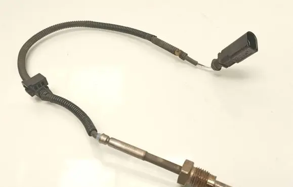 Audi A5 8T 8F Exhaust gas temperature sensor 059906088AK 1J0973802