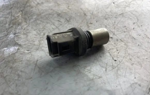 Toyota Corolla E120 E130 Camshaft position sensor 9091905026 0296000660