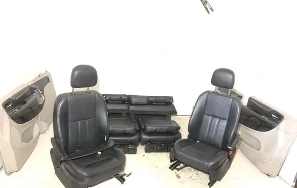 Chrysler Town u0026 Country V Interior set 