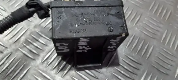 Peugeot 607 Glow plug pre-heat relay 0281003018