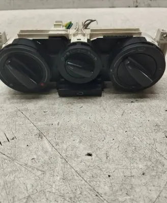 Volkswagen Golf IV Climate control unit 1J0819147B 659697R