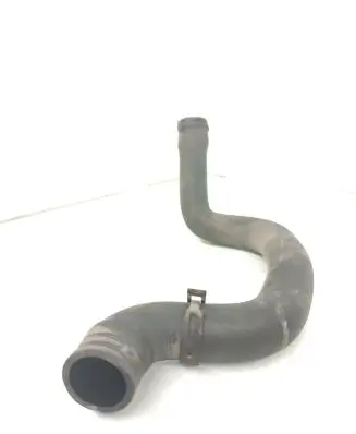 Volkswagen PASSAT B6 Engine coolant pipe/hose