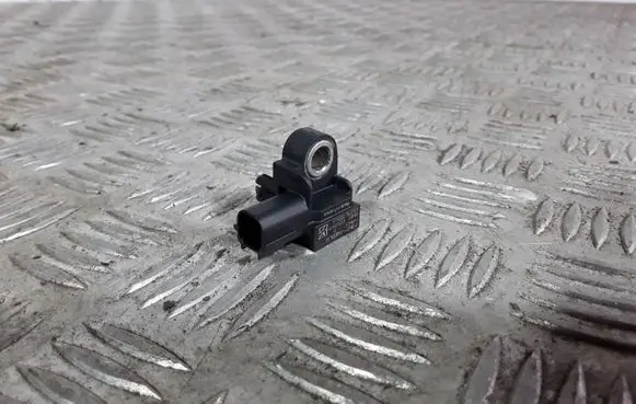 Ford B-MAX Airbag deployment crash/impact sensor 05302013