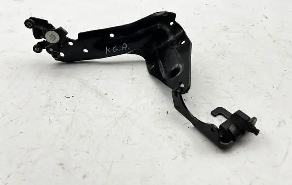 Chrysler Grand Voyager V Sliding door lower roller guide/hinge