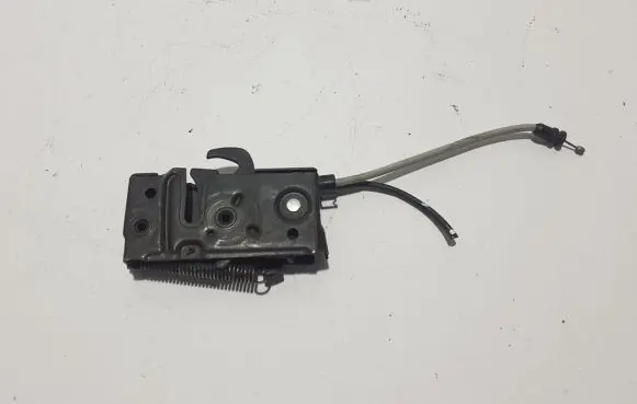 Volvo XC90 Engine bonnet (hood) release handle 32219544