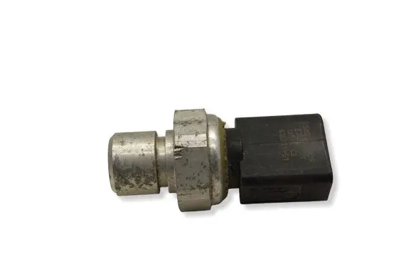 Volkswagen PASSAT B8 Air conditioning (A/C) pressure sensor 5Q0959126