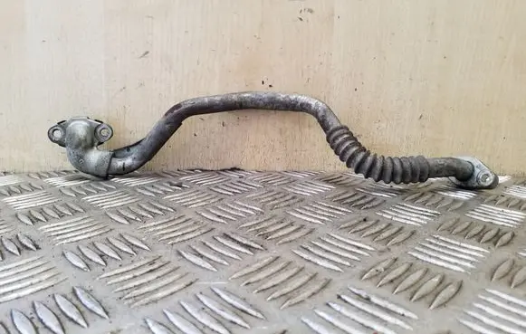 Toyota Verso Turbo turbocharger oiling pipe/hose