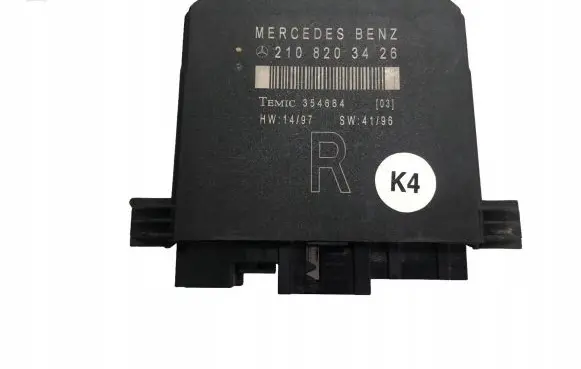 Mercedes-Benz E W210 Front door A2108203426